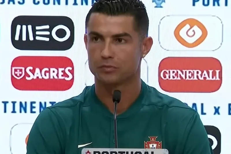 Cristiano Ronaldo in a Portugal shirt